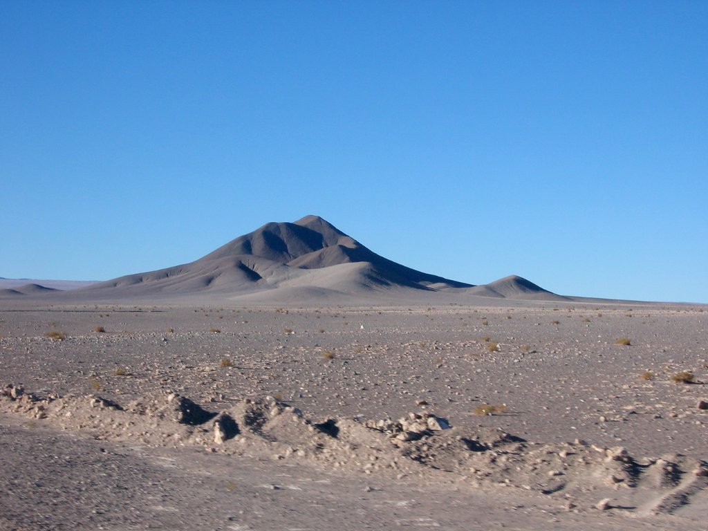 01-Landscape on our way to San Pedro de Atacama.jpg - Landscape on our way to San Pedro de Atacama